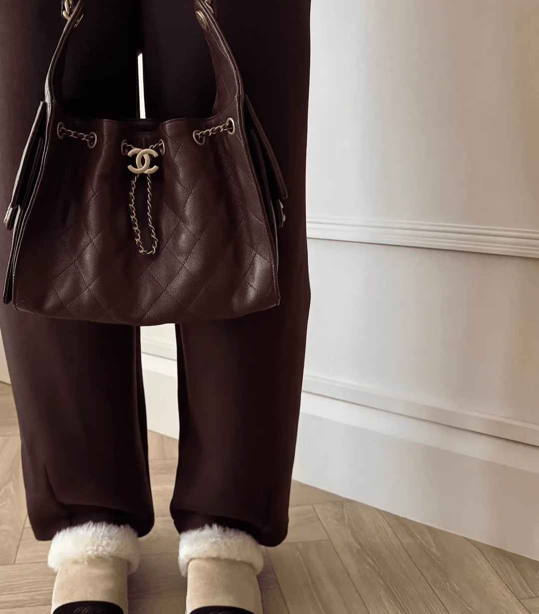Luxurious bucket bag made of fine leather | Miraee Paris
