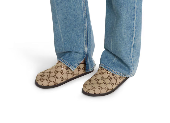 Elegante Slipper mit Metall-Detail