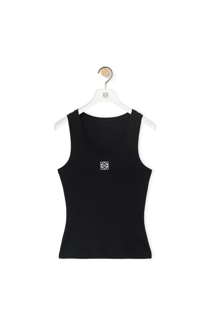 Clara – Elegantes Damen-Shirt