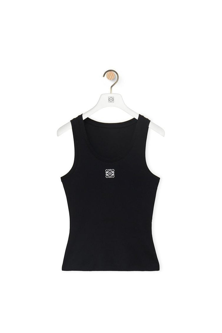 Clara – Elegantes Damen-Shirt