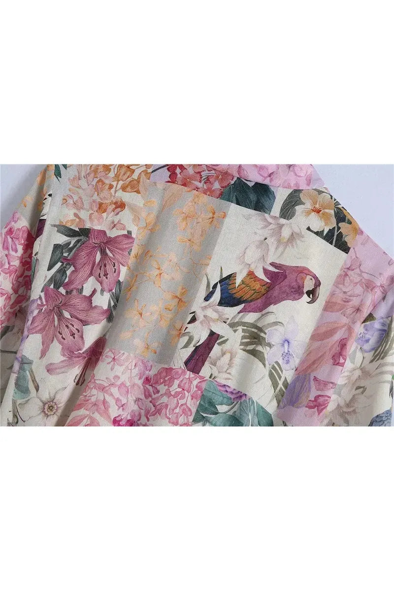 Lena Floral Mini Dress – Vintage Kleid mit Gürtel und langen Ärmeln