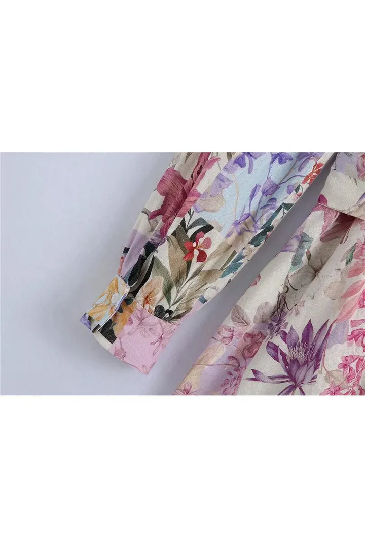 Lena Floral Mini Dress – Vintage Kleid mit Gürtel und langen Ärmeln