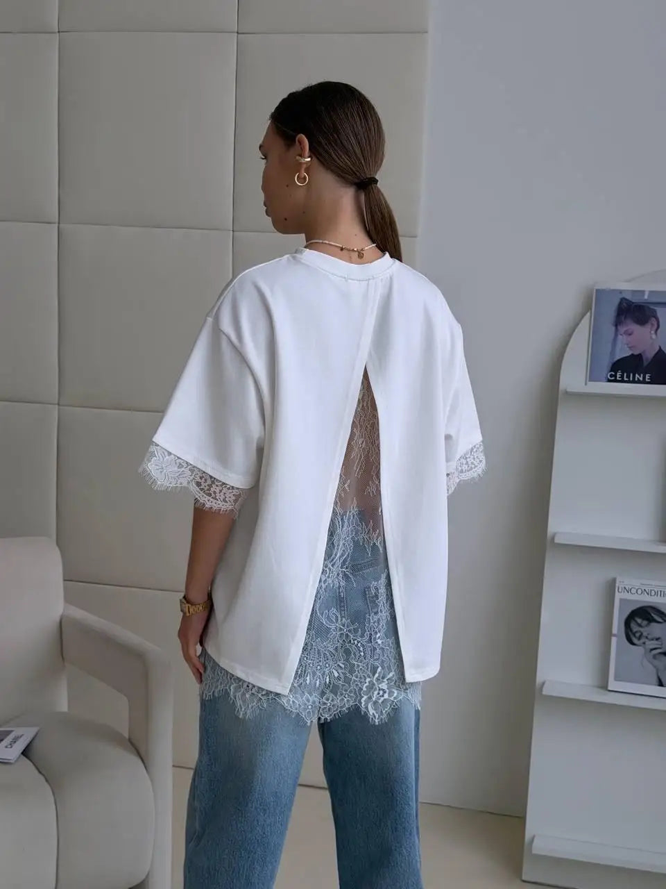 Éliane Lace Tee – Lässiges Patchwork‑T‑Shirt mit Spitzendetails