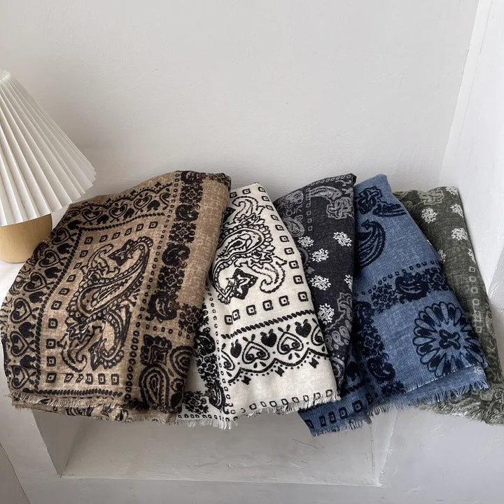 ÉTOILE – Weicher Schal für Herbst und Winter – Produktansicht 2 | MIRAÉE PARIS