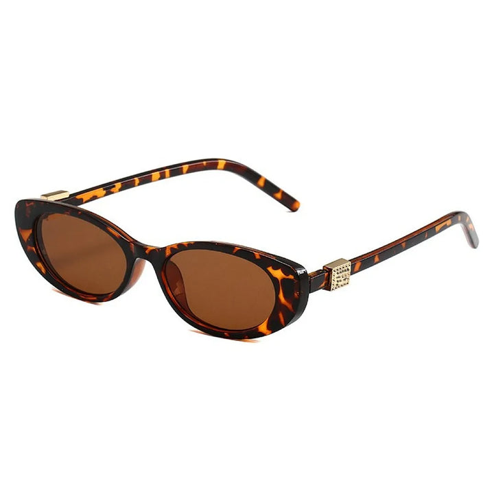 Mira Oval Lumière Retro Sunglasses