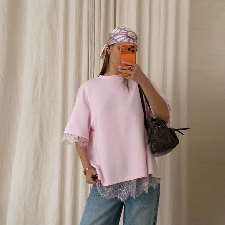 Éliane Lace Tee – Lässiges Patchwork‑T‑Shirt mit Spitzendetails