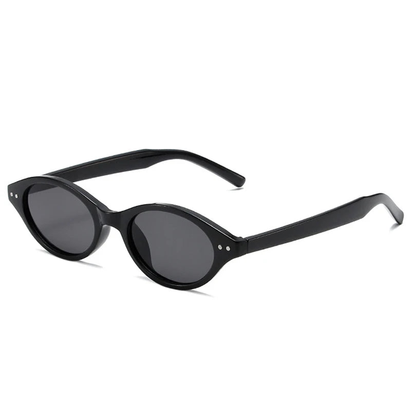 NOIRÉ Oval Sunglasses – Retro UV400 Sonnenbrille