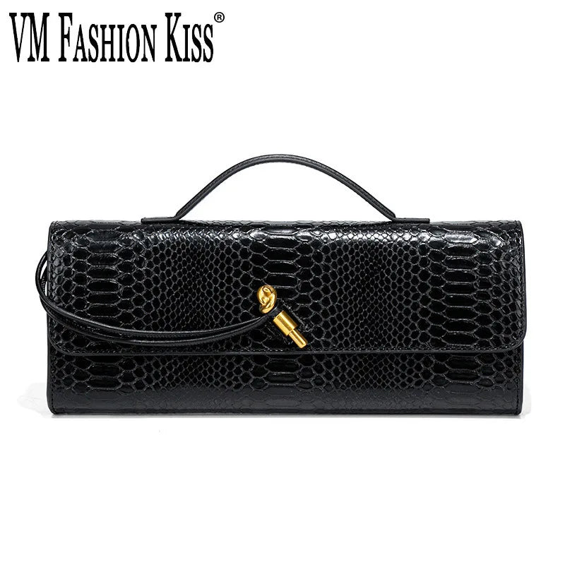 SERENA – Edle Baguette Bag in exotischer Python-Optik