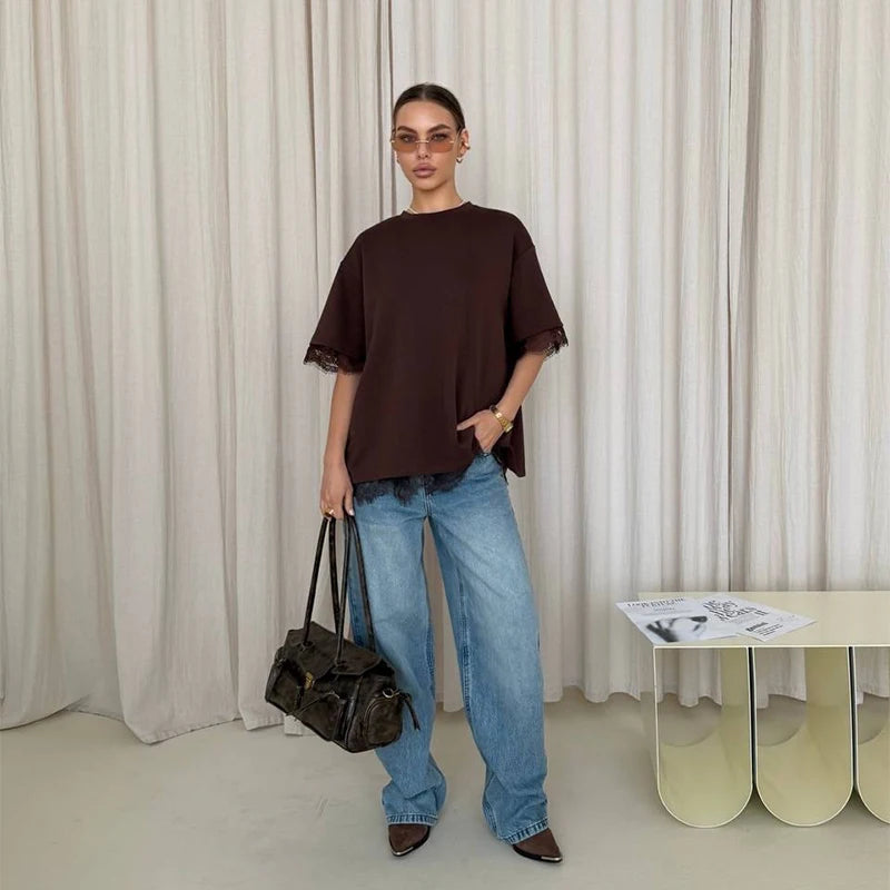 Éliane Lace Tee – Lässiges Patchwork‑T‑Shirt mit Spitzendetails