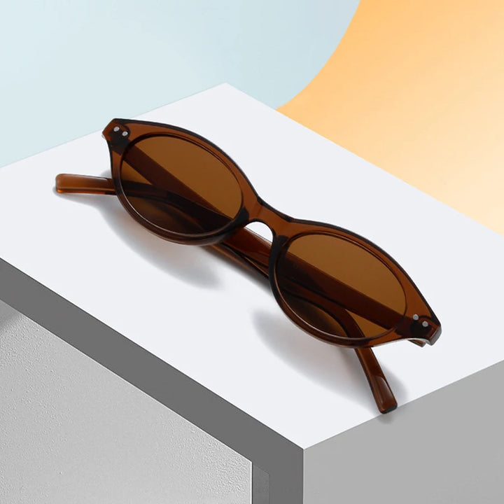 NOIRÉ Oval Sunglasses – Retro UV400 Sonnenbrille