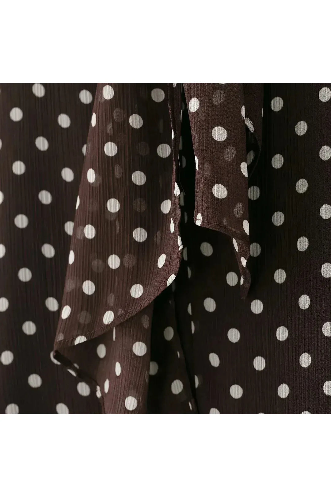 Camille Chic Blouse – Polka Dot Bluse mit Schleifen-Detail