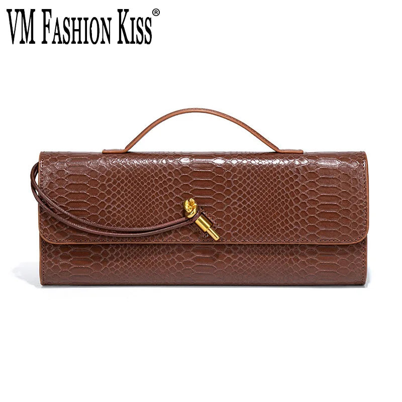SERENA – Edle Baguette Bag in exotischer Python-Optik