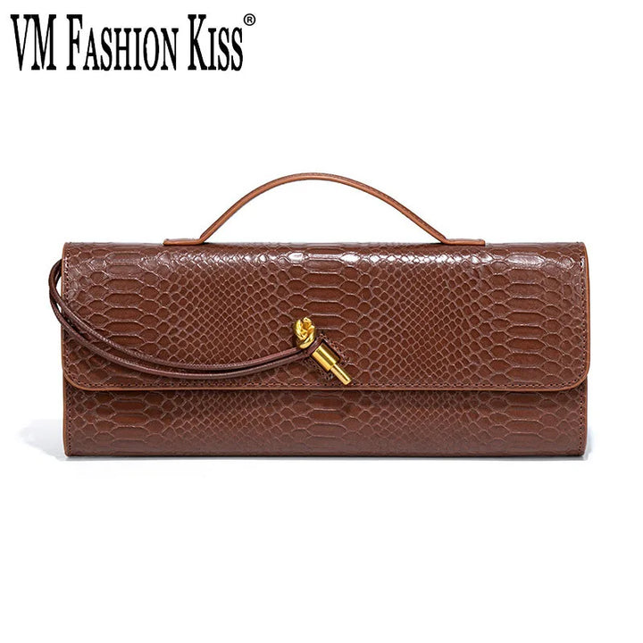SERENA – Edle Baguette Bag in exotischer Python-Optik