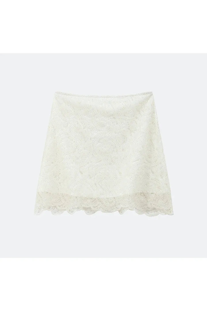 Aurora – Elegantes Damen Mini-Kleid aus Spitze, Flare-Ärmel & hoher Kragen