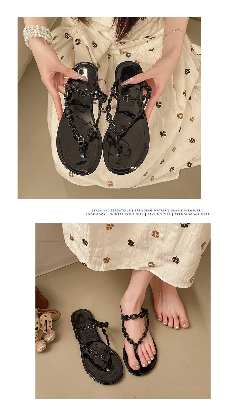 Anti-Slip Flat Sandals Women's Outdoor Beach Slippers Crystal Rhinestone Thong Slippers PVC Material Comfortable Casual Shoes