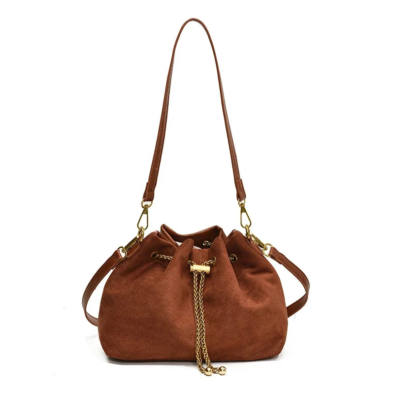 LENA – Weiche Crossbody Bucket Bag aus Kunstwildleder