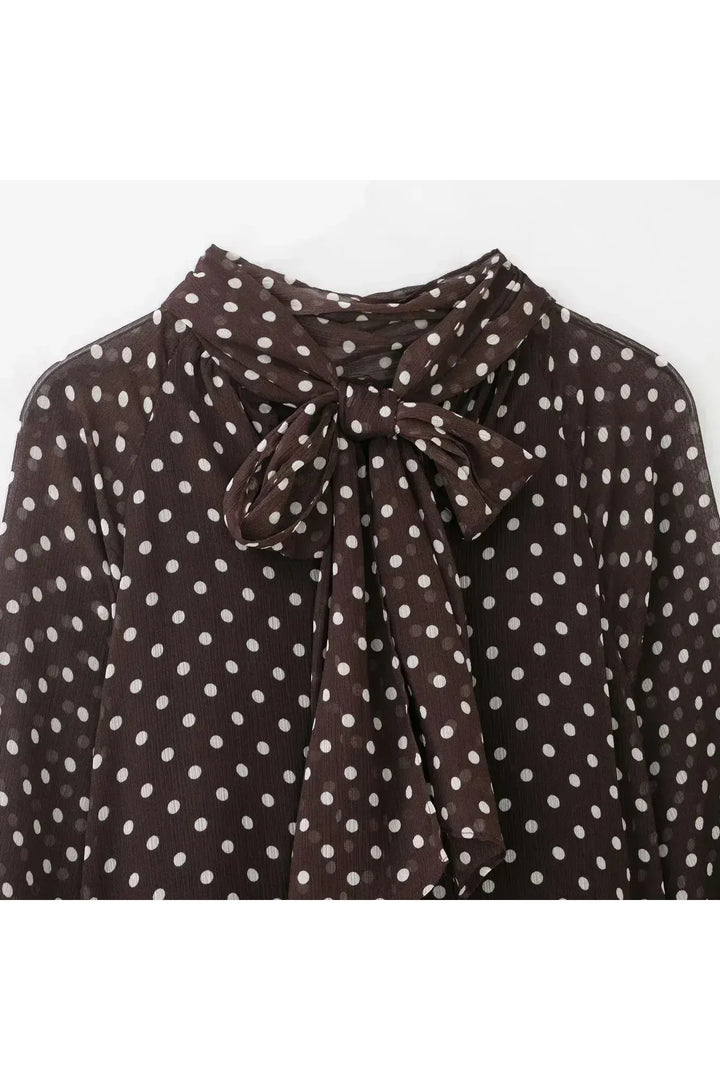 Camille Chic Blouse – Polka Dot Bluse mit Schleifen-Detail