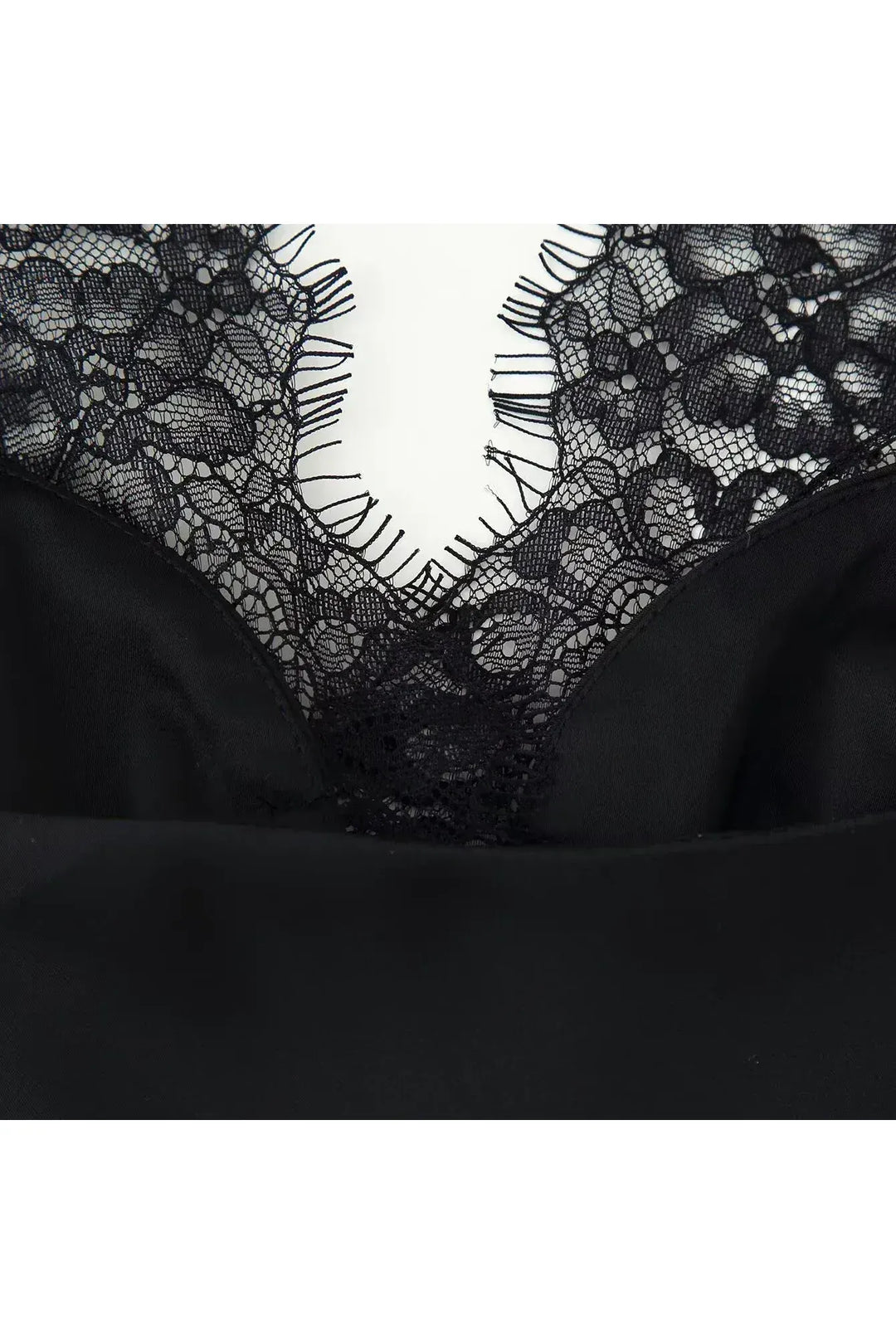 LIORA - Lace Camisole Top – Damen Spitzentop mit Herz-Ausschnitt