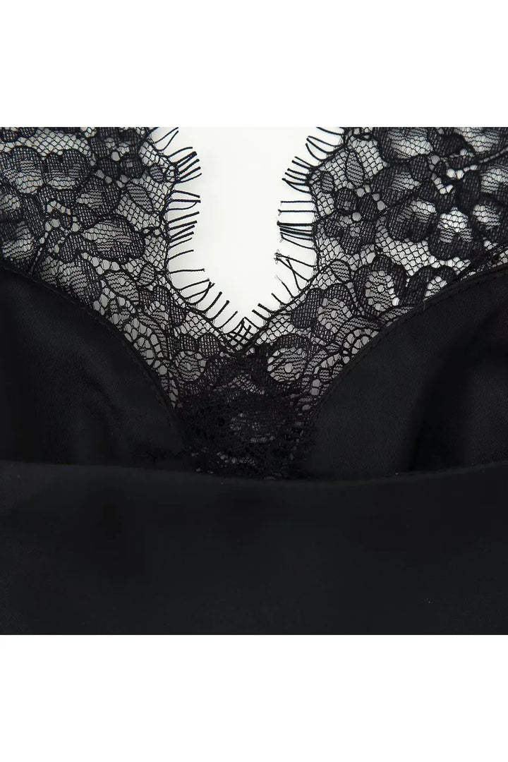 LIORA - Lace Camisole Top – Damen Spitzentop mit Herz-Ausschnitt