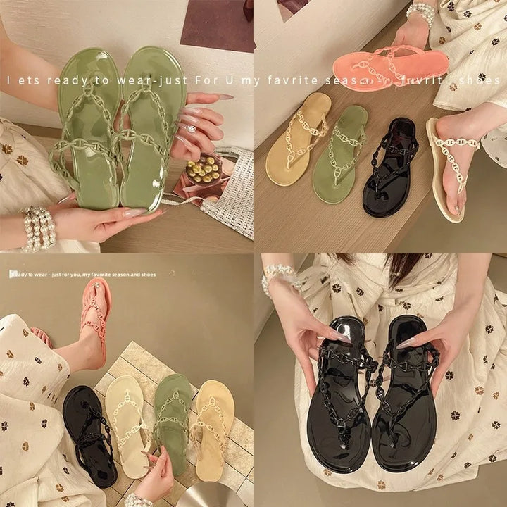 Anti-Slip Flat Sandals Women's Outdoor Beach Slippers Crystal Rhinestone Thong Slippers PVC Material Comfortable Casual Shoes