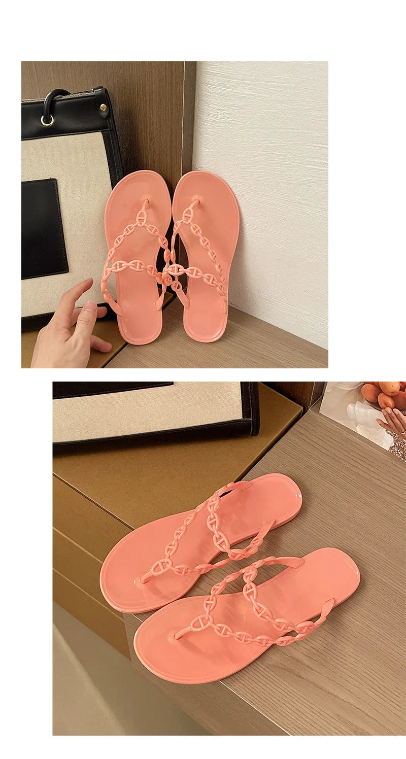 Anti-Slip Flat Sandals Women's Outdoor Beach Slippers Crystal Rhinestone Thong Slippers PVC Material Comfortable Casual Shoes
