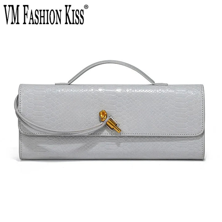 SERENA – Edle Baguette Bag in exotischer Python-Optik