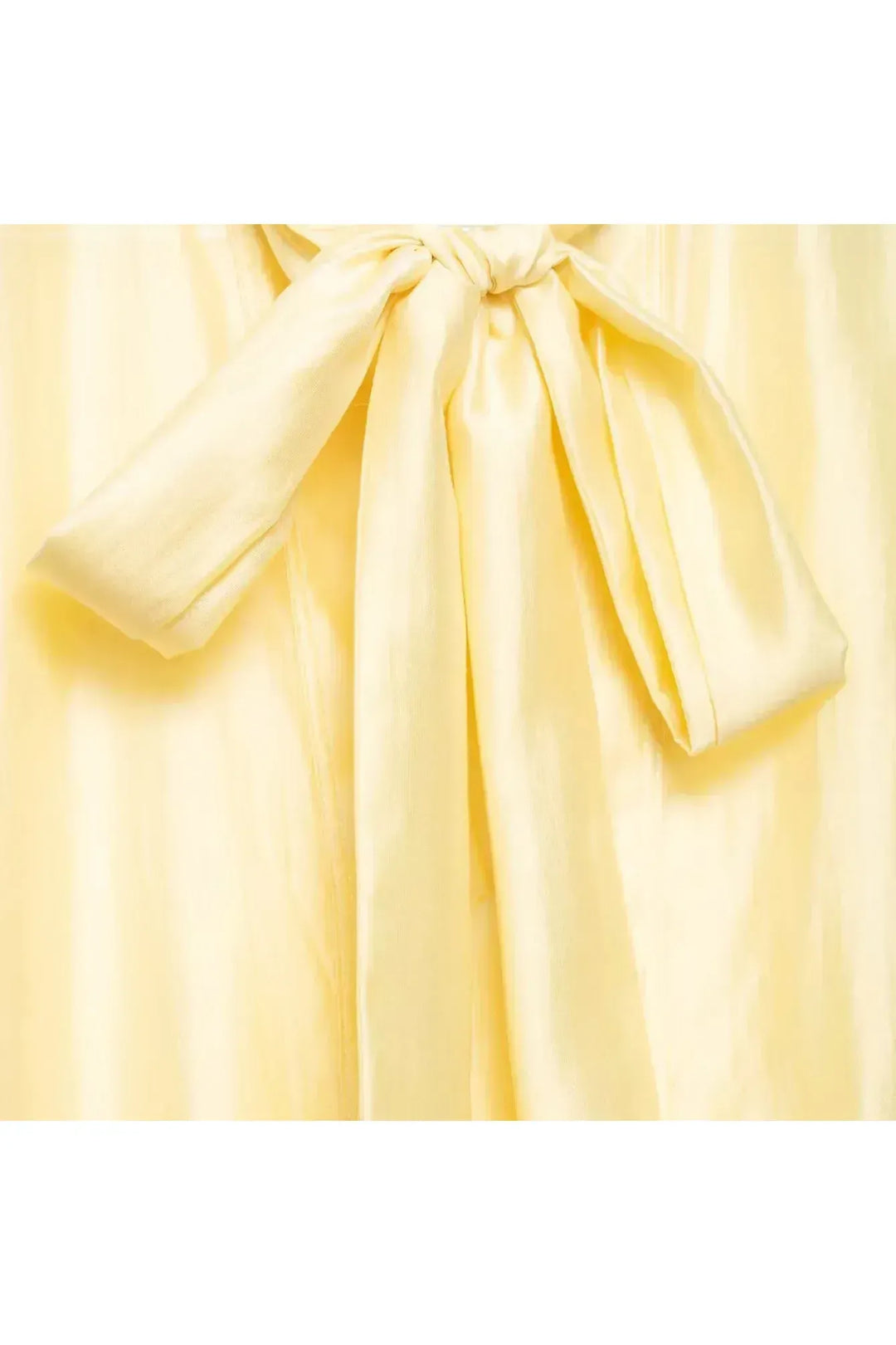 Amélie Satin Blouse – Elegante Damenbluse mit Schleifen‑Detail
