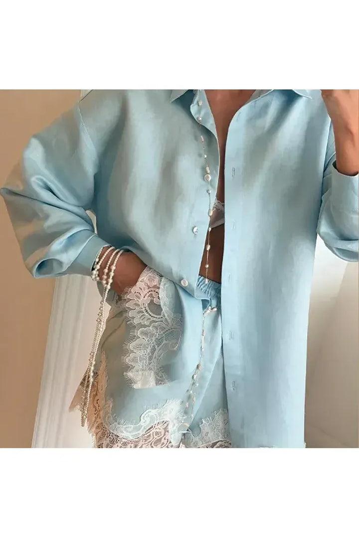 Lucienne Chic Set – Elegante Bluse & Shorts mit Spitzen-Details
