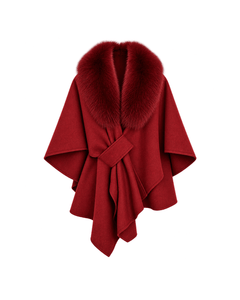 MIRAEE-UNIFORM-2026 | AURELIE – Damen-Cape mit abnehmbarem Kunstfellkragen – Rot – freigestellte Produktansicht auf weißem Hintergrund