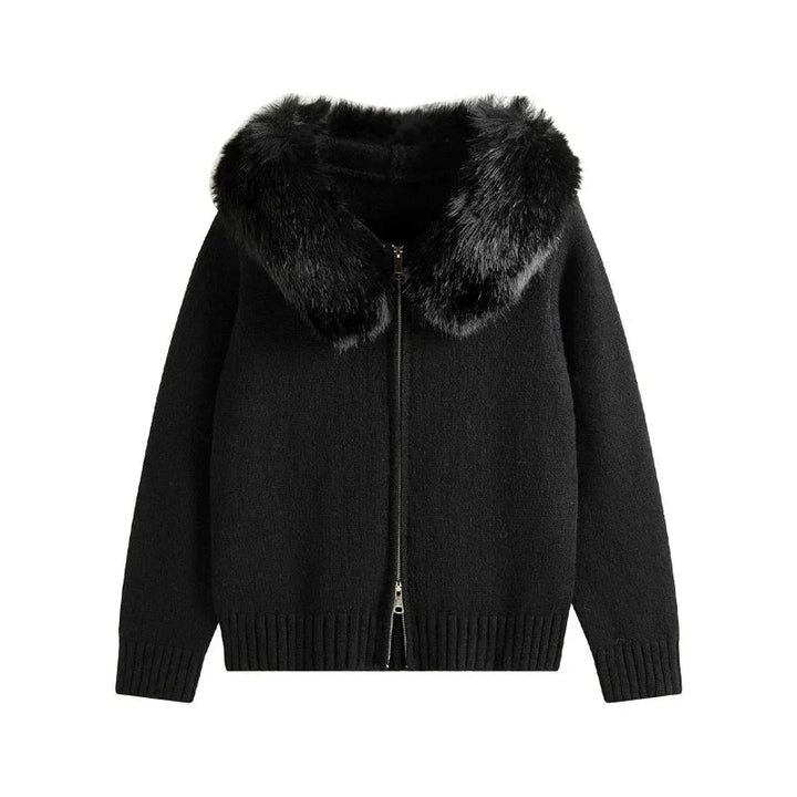 BIANCA – Oversized Strickmantel mit Kapuze & Fell-Kragen - ZAYVI