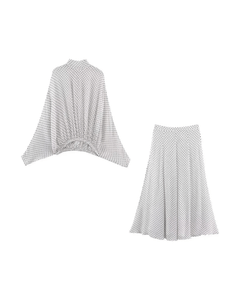 MIRAEE-UNIFORM-2026 | CLARA – Zweiteiliges Damen-Set mit Oberteil und Rock – Weiß – freigestellte Produktansicht auf weißem Hintergrund