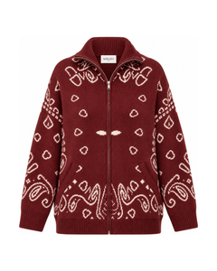 MIRAEE-UNIFORM-2026 | COLETTE – Jacquard-Strickcardigan mit Stehkragen – Weinrot – freigestellte Produktansicht auf weißem Hintergrund