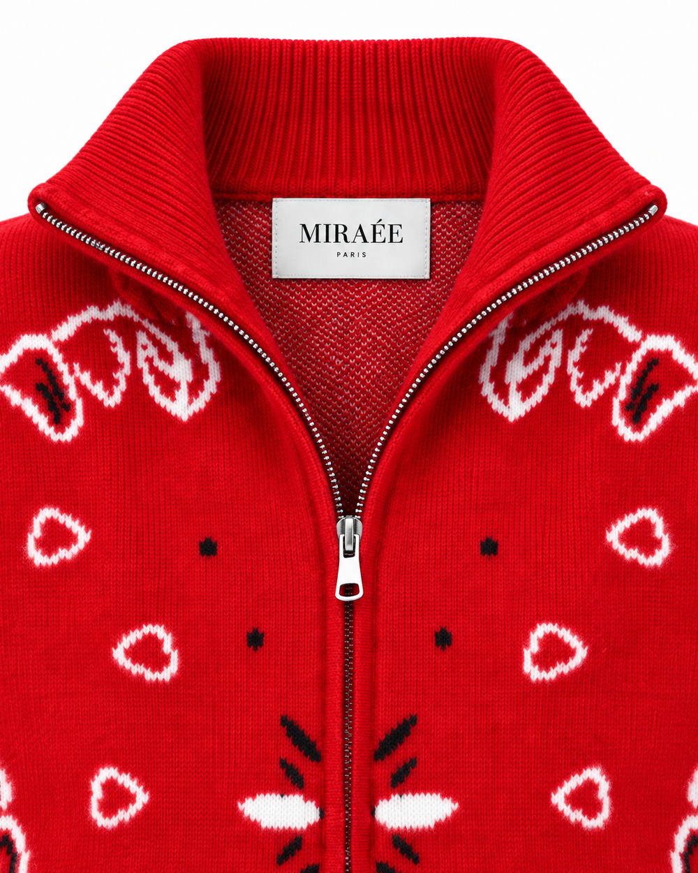 COLETTE Rot – Detailaufnahme von MIRAÉE PARIS Label, Kragen, Reißverschluss und Strickstruktur