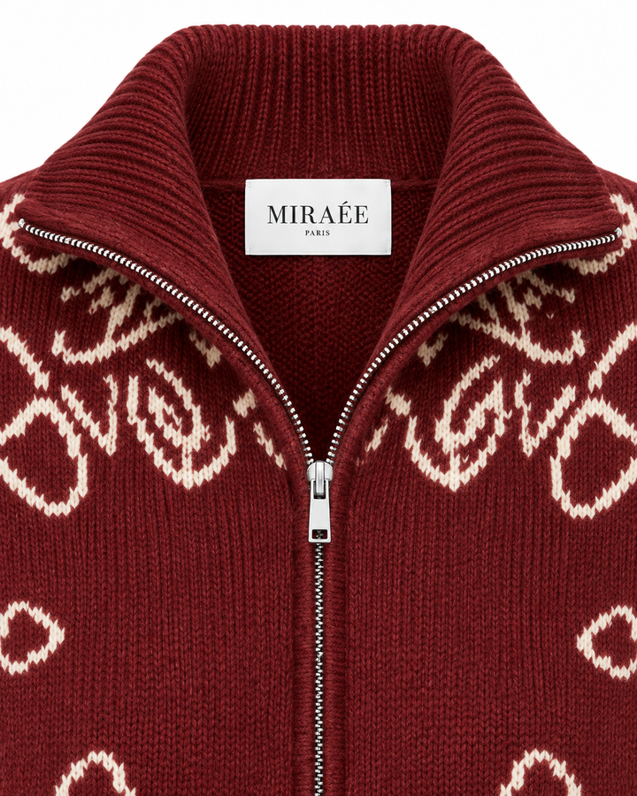 COLETTE Weinrot – Detailaufnahme von MIRAÉE PARIS Label, Kragen, Reißverschluss und Strickstruktur