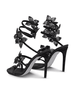 MIRAEE-UNIFORM-2026 | CRYSTAL FLOWER – High Heel Sandalen mit Kristallblumen – Schwarz – freigestellte Produktansicht auf weißem Hintergrund