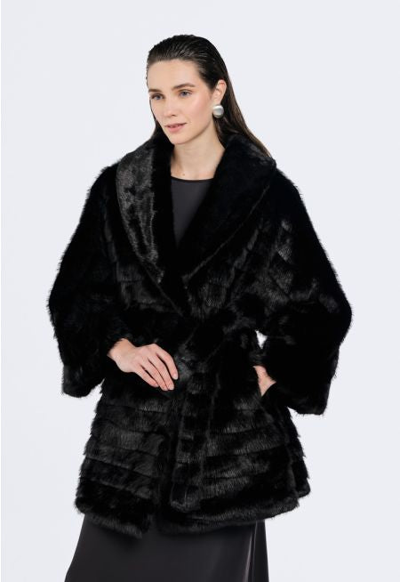 ISABÈLLE - Eleganter Kunstpelz Mantel in elegantem Schwarz, ideal für stilvolle Herbst-/Winter-Outfits.