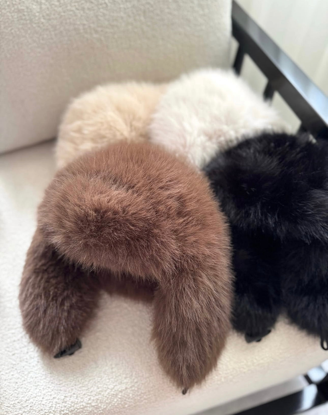 ISABELLE - Elegant Beanie in brown, beige, and black colors, perfect accessory for stylish winter outfits.