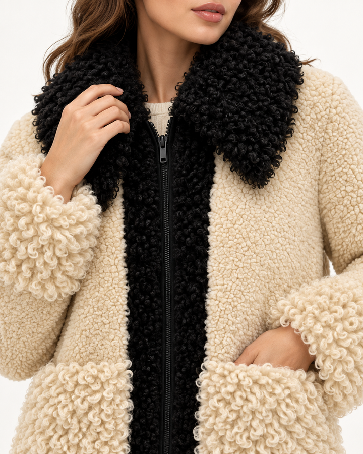 ÉLISE Jacke Detailansicht von Kragen, Reißverschluss und Struktur – MIRAÉE PARIS