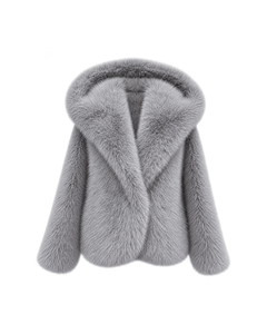 MIRAEE-UNIFORM-2026 | ÉLISE – Kurze Damenjacke in Felloptik mit Kapuze – grey – freigestellte Produktansicht auf weißem Hintergrund