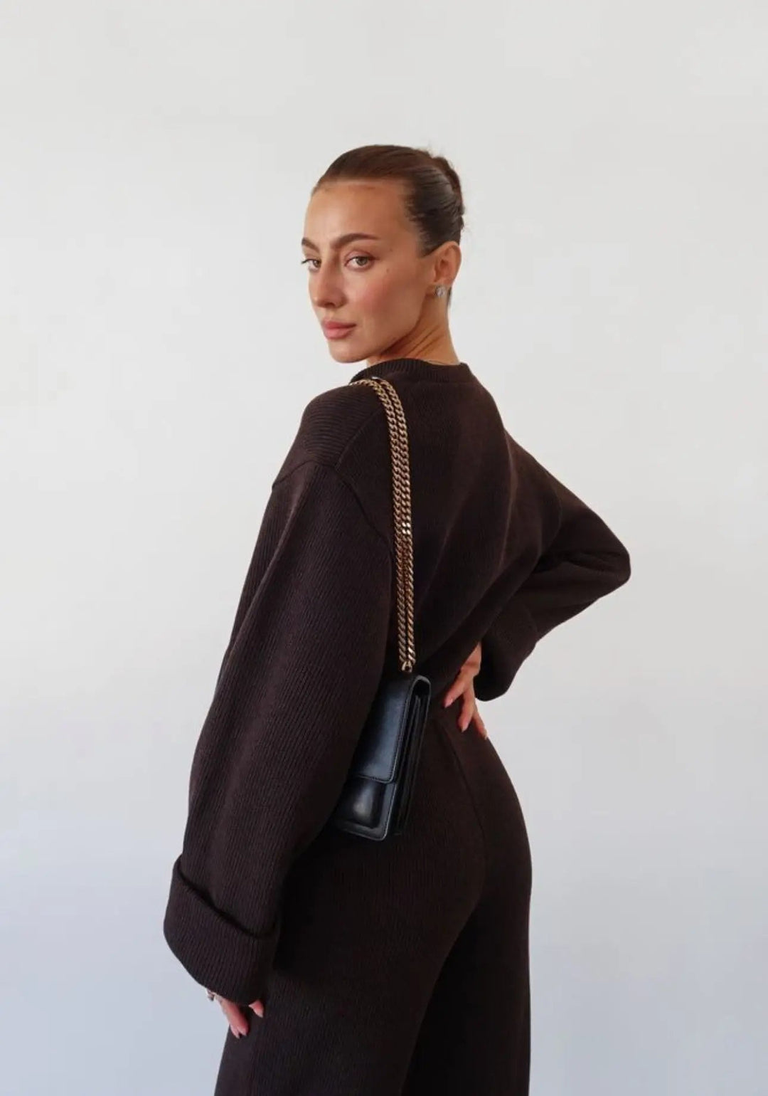 Knit Zip Set – Moderner Strick - Zweiteiler von Miraéeparis - Miraee Paris