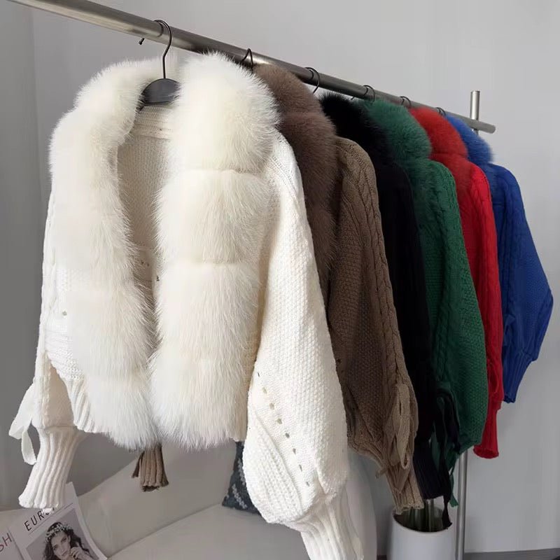 LUMINA – Winter Cardigan mit Kunstpelzkragen - Miraee Paris