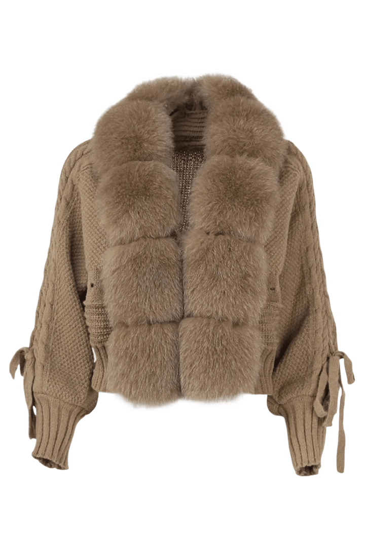 LUMINA – Winter Cardigan mit Kunstpelzkragen - Miraee Paris