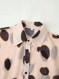 Luna – Y2K Mini Kleid mit Hemdkragen - MIRAÉE PARIS