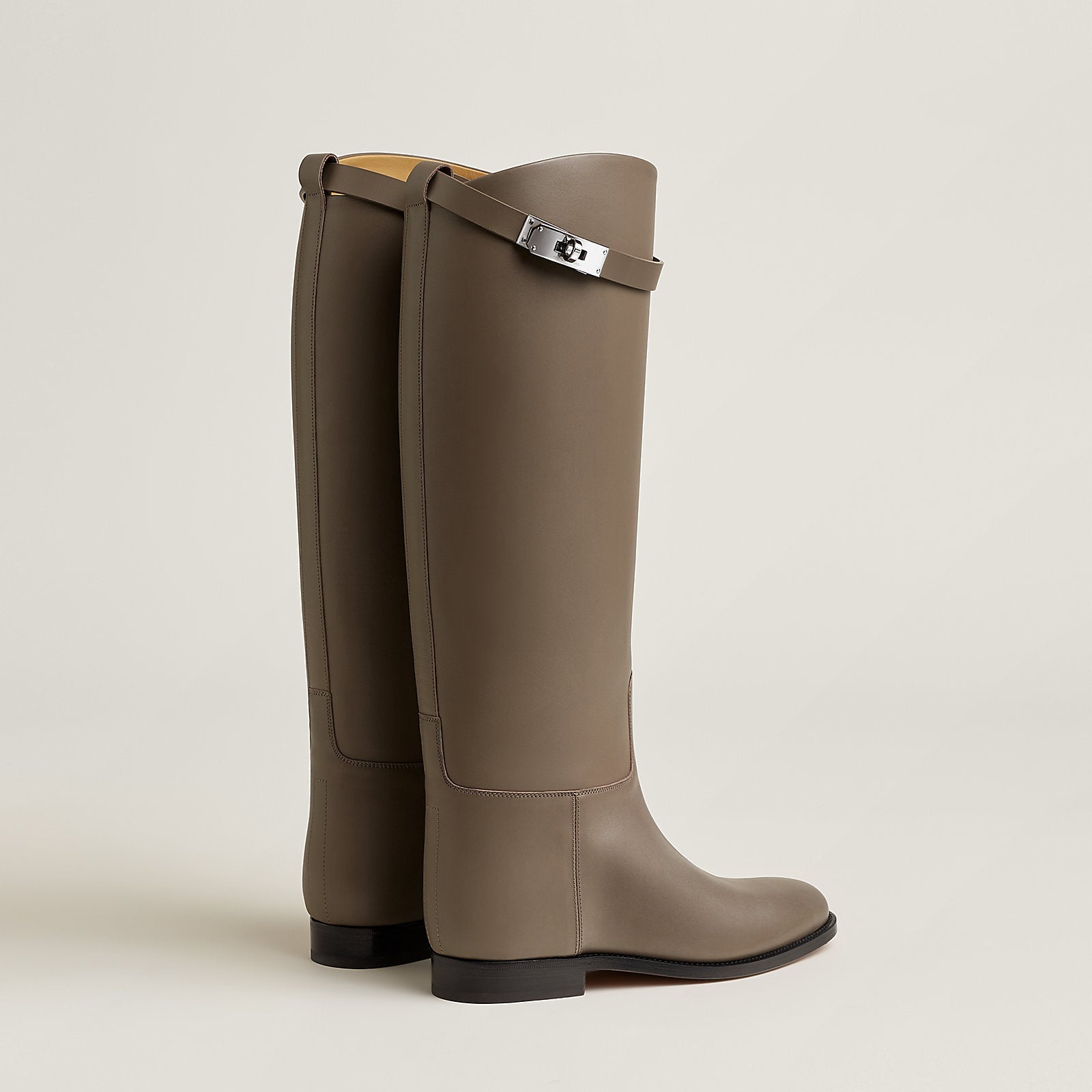 Luxuriöse Lederstiefel im eleganten Reitstil – Zeitloses Design - Miraee Paris