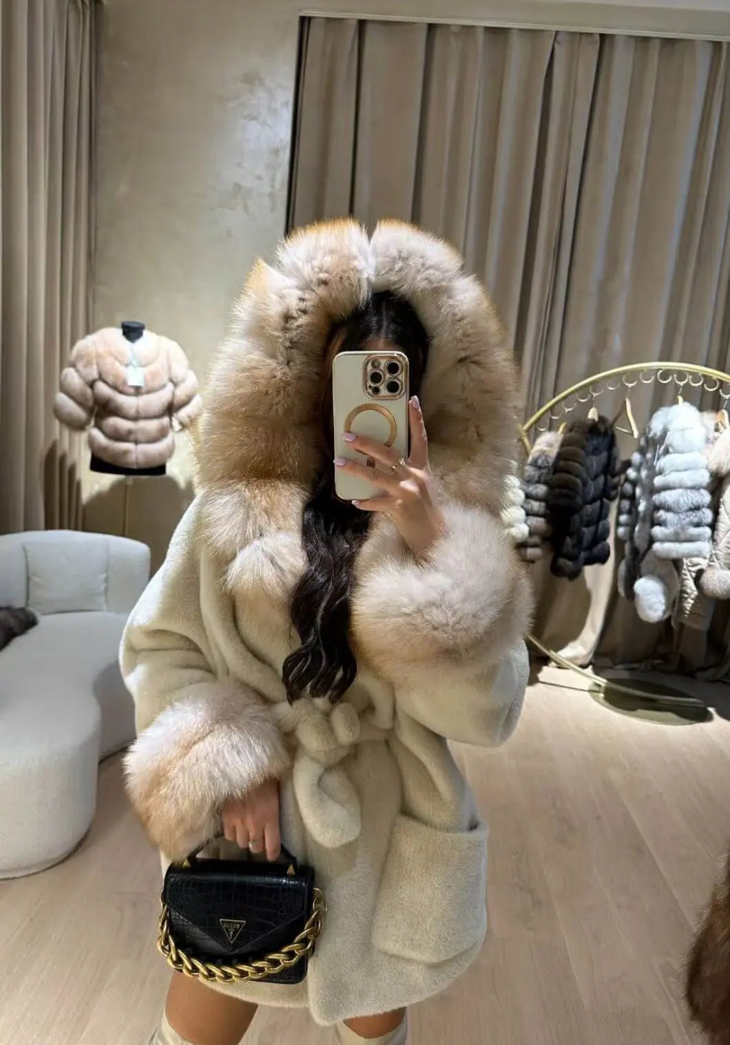 Luxuriöser Parka aus Wollfell – Miraée Paris - Miraee Paris