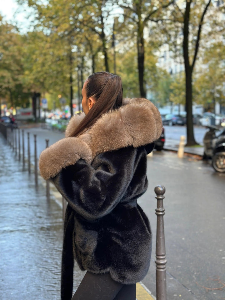 Luxuriöser Parka aus Wollfell – Miraée Paris - Miraee Paris