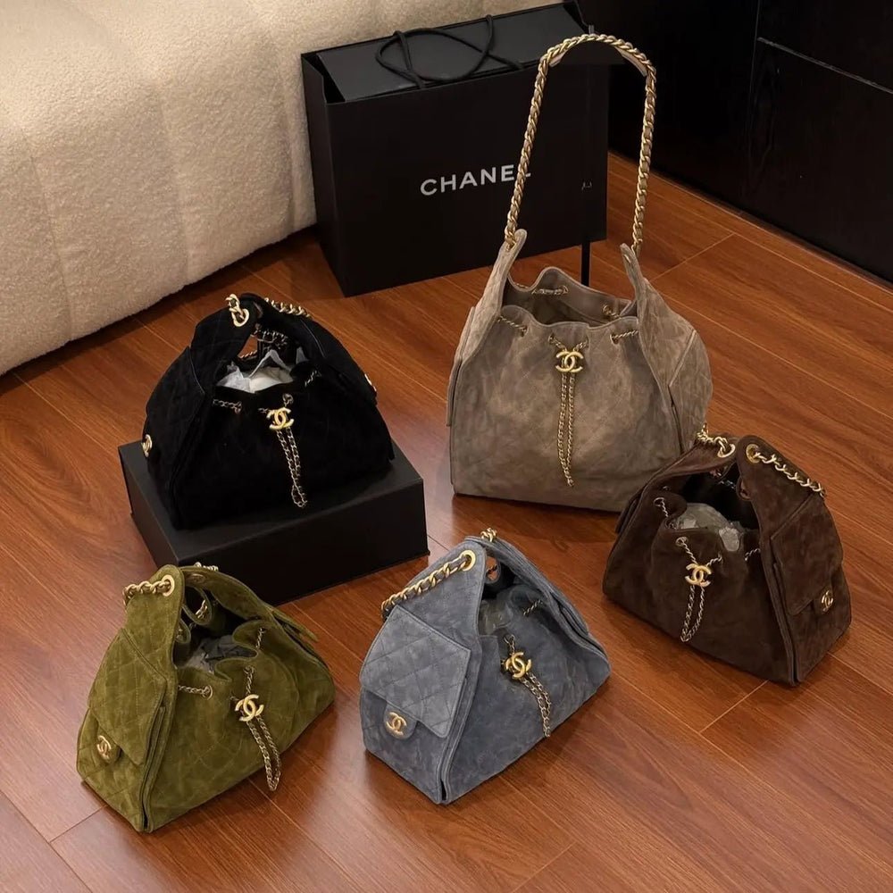 Luxurious Bucket Bag Made of Fine Suede - Miraee Paris