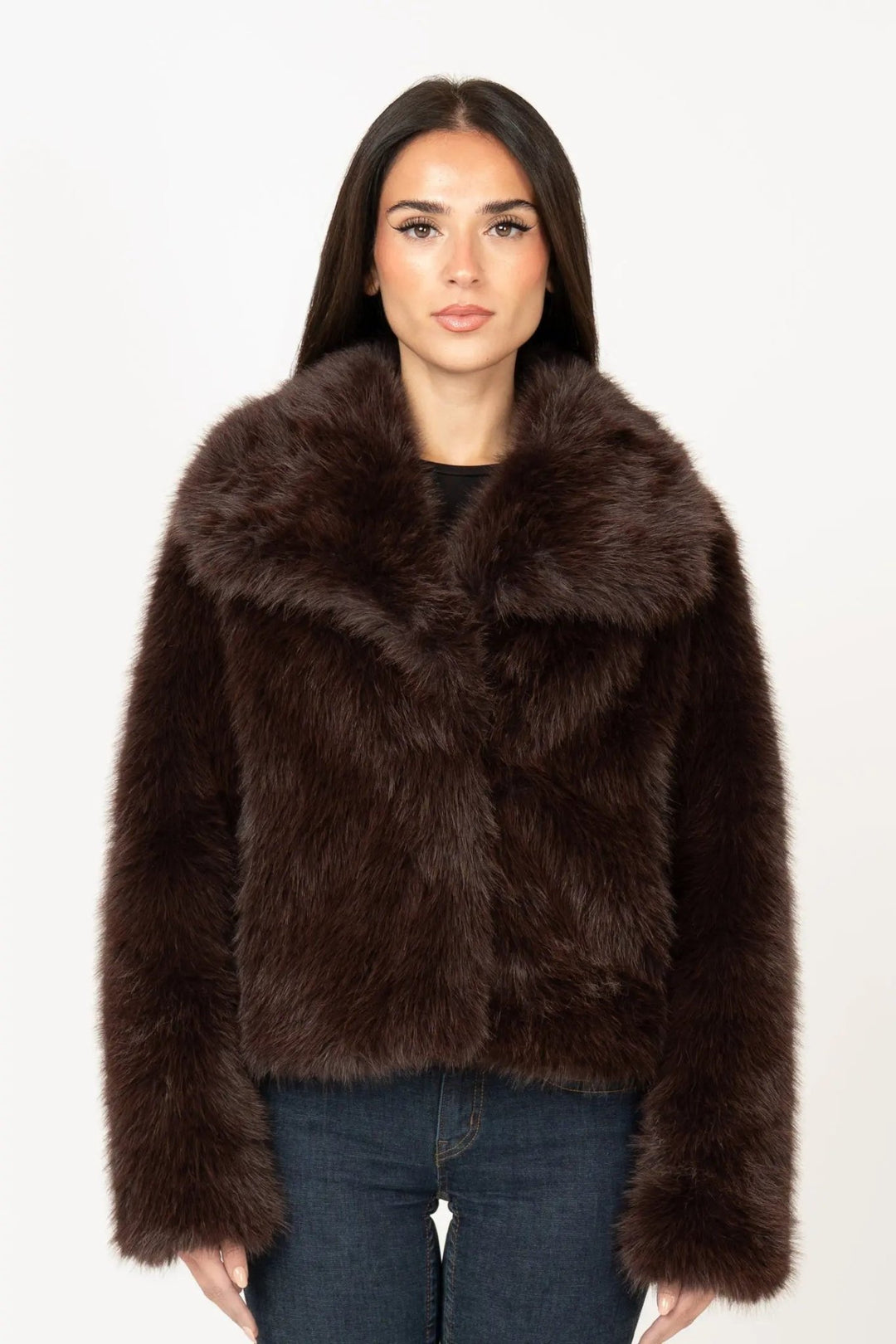 Luxurious faux fur coat - Miraee Paris