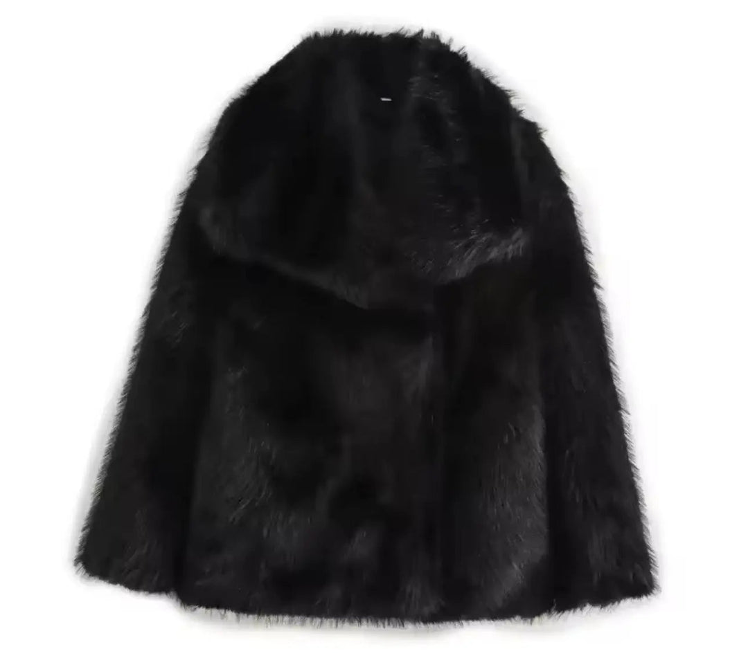 Luxurious faux fur coat - Miraee Paris