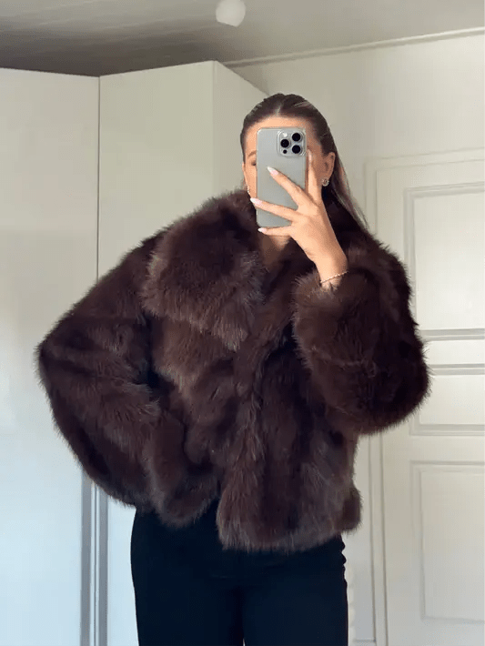 Luxurious faux fur coat - Miraee Paris